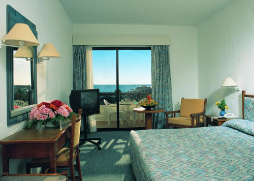 Номер отеля Paphos Gardens Holiday Resort 3* (Пафос Гарден Холидей Резорт 3*) Фото отеля Paphos Gardens Holiday Resort 3* (Пафос Гарден Холидей Резорт 3*)