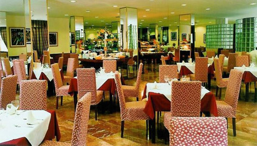 Ресторан отеля Santa Cristina Hotel 4* (Санта Кристина Отель 4*) Фото отеля Santa Cristina Hotel 4* (Санта Кристина Отель 4*)