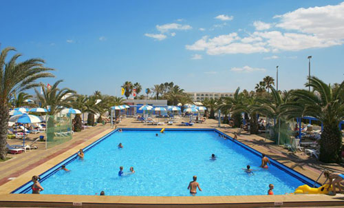 Бассейн отеля El Mouradi Club Selima 3* (Эль Муради Клаб Селима 3*) Фото отеля El Mouradi Club Selima 3* (Эль Муради Клаб Селима 3*)