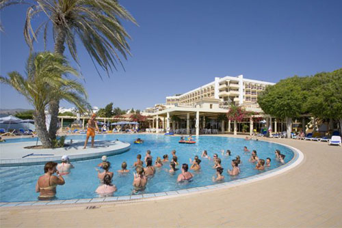 Бассейн отеля Leonardo Laura Beach & Splash Resort 4* (Леонардо Лаура Бич энд Сплаш Резорт 4*) Фото отеля Leonardo Laura Beach & Splash Resort 4* (Леонардо Лаура Бич энд Сплаш Резорт 4*)