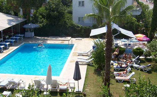 Бассейн отеля Konar & Doruk Hotel 3* (Конар энд Дорук Отель 3*) Фото отеля Konar & Doruk Hotel 3* (Конар энд Дорук Отель 3*)