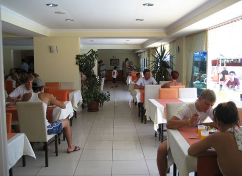Ресторан отеля Melissa Residence Hotel & Spa 3* (Мелисса Резиденс Отель энд Спа 3*) Фото отеля Melissa Residence Hotel & Spa 3* (Мелисса Резиденс Отель энд Спа 3*)