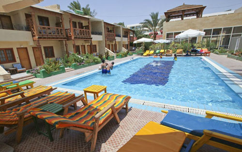 Бассейн отеля Princess Club 3* (Принцесс Клуб 3*) Фото отеля Princess Club 3* (Принцесс Клуб 3*)