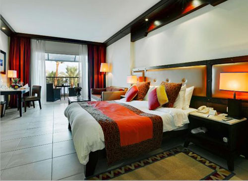 Номер отеля Grand Rotana Resort & Spa 5* (Гранд Ротана Резорт энд Спа 5*) Фото отеля Grand Rotana Resort & Spa 5* (Гранд Ротана Резорт энд Спа 5*)