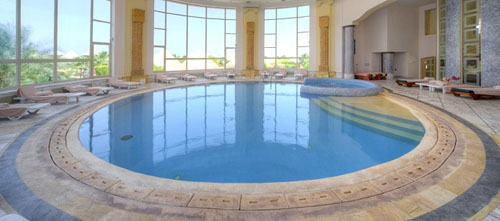 Крытый бассейн отеля Laguna Vista Garden Resort 4* (Лагуна Виста Гарден Резорт 4*) Фото отеля Laguna Vista Garden Resort 4* (Лагуна Виста Гарден Резорт 4*)