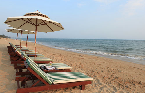 Пляж отеля International Asia Pacific Convention Center & HNA Resort Sanya 5* (Интернешнл Азия Пасифик Конвеншн Центр энд Хна Резорт Санья 5*) Фото отеля International Asia Pacific Convention Center & HNA Resort Sanya 5* (Интернешнл Азия Пасифик Конвеншн Центр энд Хна Резорт Санья 5*)