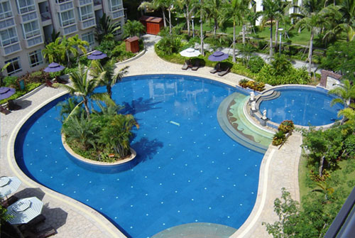 Бассейн отеля Yelan Bay Resort Hotel 4* (Елан Бей Резорт Отель 4*) Фото отеля Yelan Bay Resort Hotel 4* (Елан Бей Резорт Отель 4*)