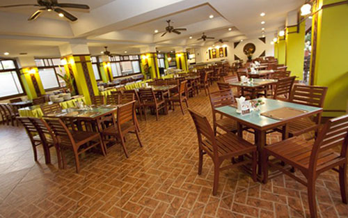 Ресторан отеля Kata Sea Breeze Resort 3* (Ката Си Бриз Резорт 3*) Фото отеля Kata Sea Breeze Resort 3* (Ката Си Бриз Резорт 3*)