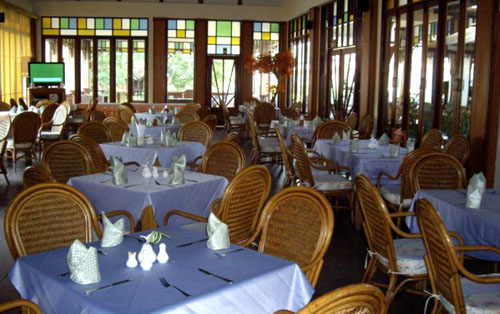 Ресторан отеля Botany Beach Resort 3* (Ботани Бич Резорт 3*) Фото отеля Botany Beach Resort 3* (Ботани Бич Резорт 3*)