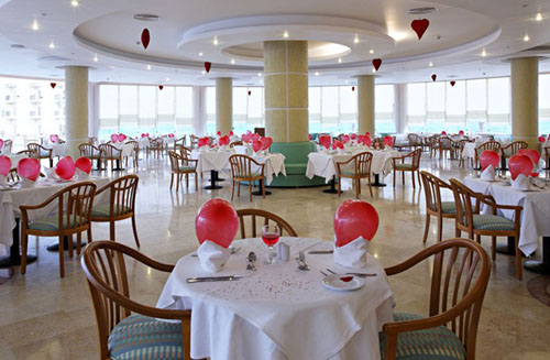 Ресторан отеля The Three Corners Sunny Beach Resort 4* (Три Корнерс Санни Бич Резорт 4*) Фото отеля The Three Corners Sunny Beach Resort 4* (Три Корнерс Санни Бич Резорт 4*)