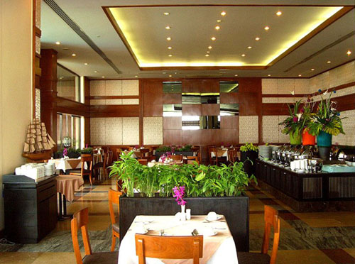 Ресторан отеля Garden Sea View Resort 4* (Гарден Си Вью Резорт 4*) Фото отеля Garden Sea View Resort 4* (Гарден Си Вью Резорт 4*)