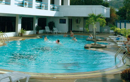Бассейн отеля Camelot Hotel Pattaya 3* (Камелот Отель Паттайя 3*) Фото отеля Camelot Hotel Pattaya 3* (Камелот Отель Паттайя 3*)