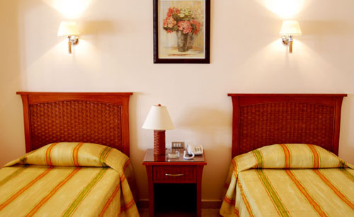 Номер отеля Tivoli Hotel Aqua Park 4* (Тиволи Отель Аквапарк 4*) Фото отеля Tivoli Hotel Aqua Park 4* (Тиволи Отель Аквапарк 4*)