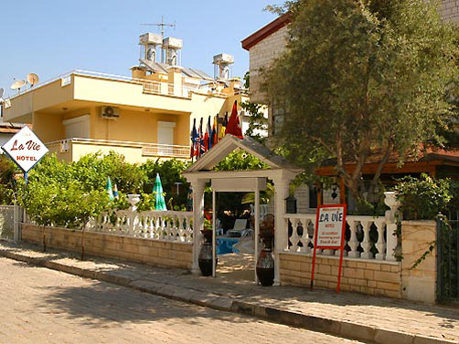 Отель La Vie Hotel 3* (Ла Вие Отель 3*) Фото отеля La Vie Hotel 3* (Ла Вие Отель 3*)