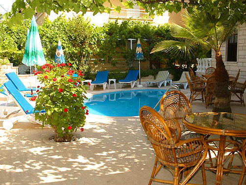 Бассейн отеля La Vie Hotel 3* (Ла Вие Отель 3*) Фото отеля La Vie Hotel 3* (Ла Вие Отель 3*)