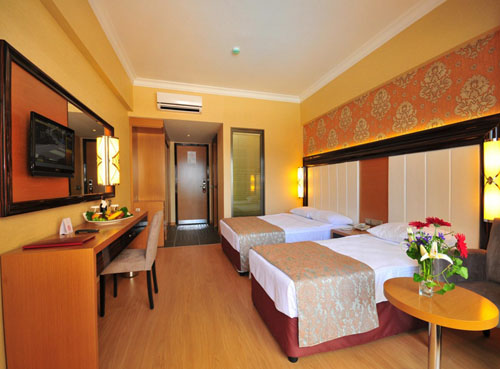 Номер отеля Golden Rock Beach Hotel 5* (Голден Рок Бич Отель 5*) Фото отеля Golden Rock Beach Hotel 5* (Голден Рок Бич Отель 5*)