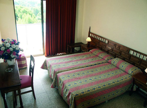 Номер отеля H.Top Molinos Park Hotel 3* (Эйч Топ Молинос Парк Отель 3*) Фото отеля H.Top Molinos Park Hotel 3* (Эйч Топ Молинос Парк Отель 3*)