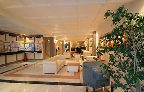 Лобби отеля Dimitrios Village Beach Resort & Spa 4* (Димитриос Вилладж Бич Резорт энд Спа 4*) Фото отеля Dimitrios Village Beach Resort & Spa 4* (Димитриос Вилладж Бич Резорт энд Спа 4*)