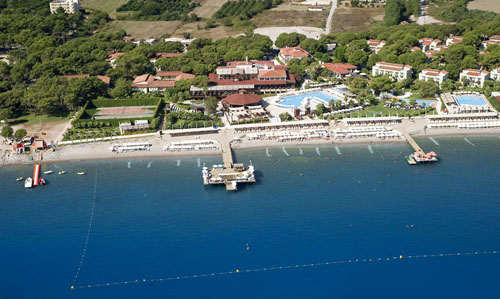 Отель Crystal Flora Beach Resort 5* HV1 (Кристалл Флора Бич Резорт 5* HV1) Фото отеля Crystal Flora Beach Resort 5* HV1 (Кристалл Флора Бич Резорт 5* HV1)