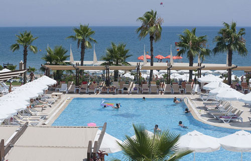 Бассейн отеля Crystal Flora Beach Resort 5* HV1 (Кристалл Флора Бич Резорт 5* HV1) Фото отеля Crystal Flora Beach Resort 5* HV1 (Кристалл Флора Бич Резорт 5* HV1)