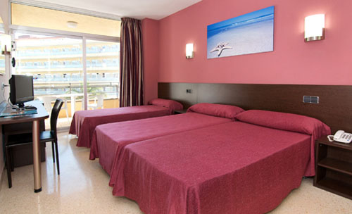 Номер отеля Medplaya Hotel Calypso 3* (Медплайя Отель Калипсо 3*) Фото отеля Medplaya Hotel Calypso 3* (Медплайя Отель Калипсо 3*)