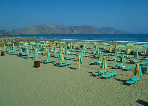 Пляж отеля Mythos Palace Resort & Spa 4*+ (Мифос Палас Резорт энд Спа 4*+) Фото отеля Mythos Palace Resort & Spa 4*+ (Мифос Палас Резорт энд Спа 4*+)