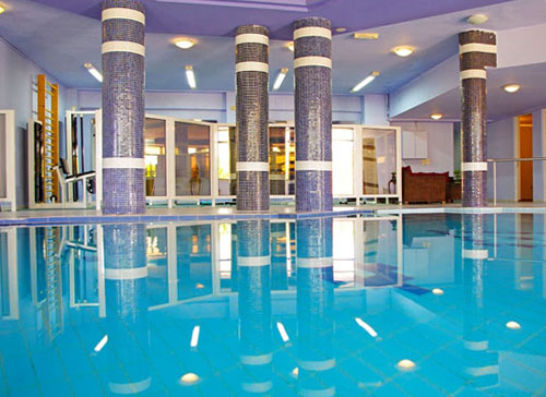 Крытый бассейн отеля Mythos Palace Resort & Spa 4*+ (Мифос Палас Резорт энд Спа 4*+) Фото отеля Mythos Palace Resort & Spa 4*+ (Мифос Палас Резорт энд Спа 4*+)
