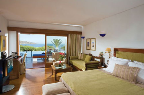 Номер Premium Club отеля Elounda Beach Hotel & Villas 5* (Элунда Бич Отель и Виллы 5*) Фото отеля Elounda Beach Hotel & Villas 5* (Элунда Бич Отель и Виллы 5*)