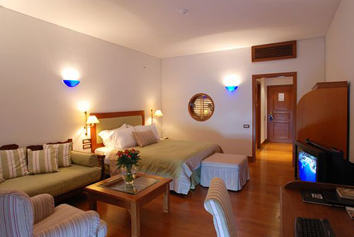 Номер Comfort VIP Club отеля Elounda Beach Hotel & Villas 5* (Элунда Бич Отель и Виллы 5*) Фото отеля Elounda Beach Hotel & Villas 5* (Элунда Бич Отель и Виллы 5*)