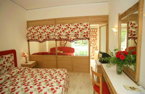 Номер отеля Mitsis Rodos Maris Resort & Spa 5* (Митсис Родос Марис Резорт энд Спа 5*) Фото отеля Mitsis Rodos Maris Resort & Spa 5* (Митсис Родос Марис Резорт энд Спа 5*)