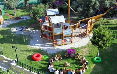 Детская площадка отеля Atlantica Princess 4* (Атлантика Принцесс 4*) Фото отеля Atlantica Princess 4* (Атлантика Принцесс 4*)