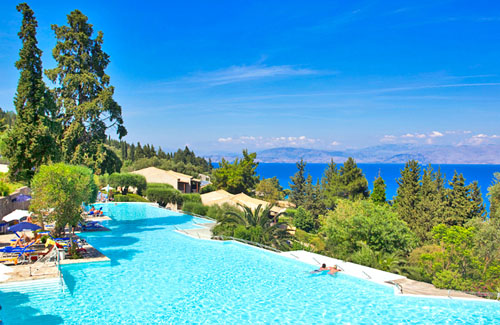 Бассейн отеля Aeolos Beach Resort 4* (Аеолос Бич Резорт 4*) Фото отеля Aeolos Beach Resort 4* (Аеолос Бич Резорт 4*)