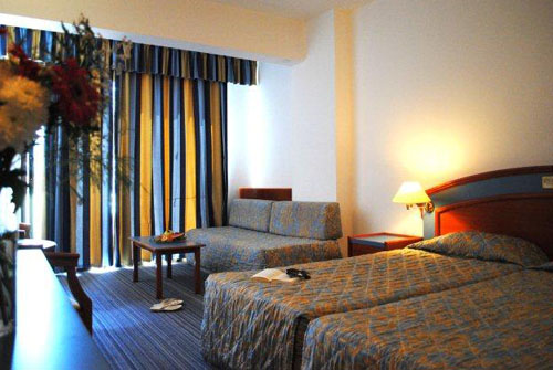 Номер Family Room отеля Melissi Beach Hotel 4* (Мелисси Бич Отель 4*) Фото отеля Melissi Beach Hotel 4* (Мелисси Бич Отель 4*)