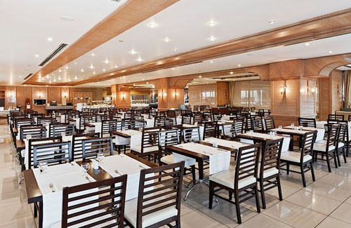 Ресторан отеля Porto Bello Hotel Resort & Spa 5* (Порто Белло Отель Резорт энд Спа 5*) Фото отеля Porto Bello Hotel Resort & Spa 5* (Порто Белло Отель Резорт энд Спа 5*)