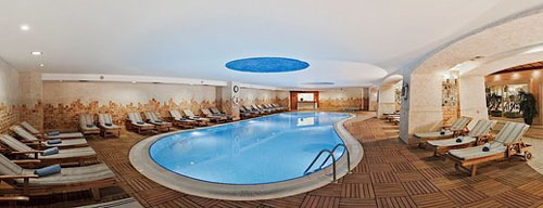 Крытый бассейн отеля Porto Bello Hotel Resort & Spa 5* (Порто Белло Отель Резорт энд Спа 5*) Фото отеля Porto Bello Hotel Resort & Spa 5* (Порто Белло Отель Резорт энд Спа 5*)