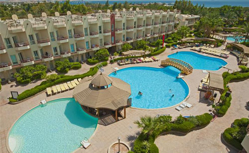 Бассейн отеля Mirage New Hawaii Resort & Spa 4* (Мираж Нью Гаваи Резорт энд Спа 4*) Фото отеля Mirage New Hawaii Resort & Spa 4* (Мираж Нью Гаваи Резорт энд Спа 4*)