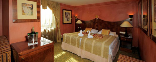 Номер Art Deco Superior Double Room отеля Olsanka 3* (Ольшанка 3*) Фото отеля Olsanka 3* (Ольшанка 3*)