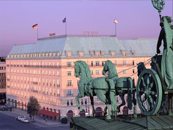 Отель Adlon Kempinski Berlin 5* (Адлон Кемпински Берлин 3*) Фото отеля Adlon Kempinski Berlin 5* (Адлон Кемпински Берлин 3*)