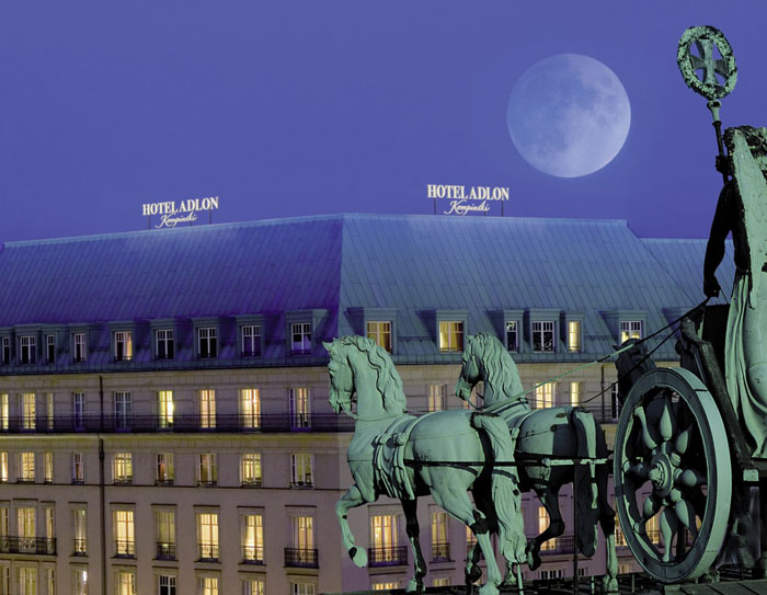 Отель Adlon Kempinski Berlin 5* (Адлон Кемпински Берлин 3*) Фото отеля Adlon Kempinski Berlin 5* (Адлон Кемпински Берлин 3*)