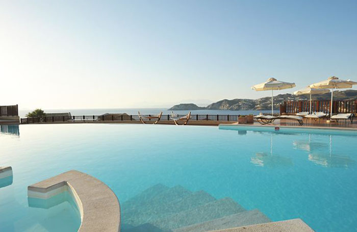 Бассейн отеля Sea Side Resort & Spa 5* (Си Сайд Резорт энд Спа 5*) Фото отеля Sea Side Resort & Spa 5* (Си Сайд Резорт энд Спа 5*)
