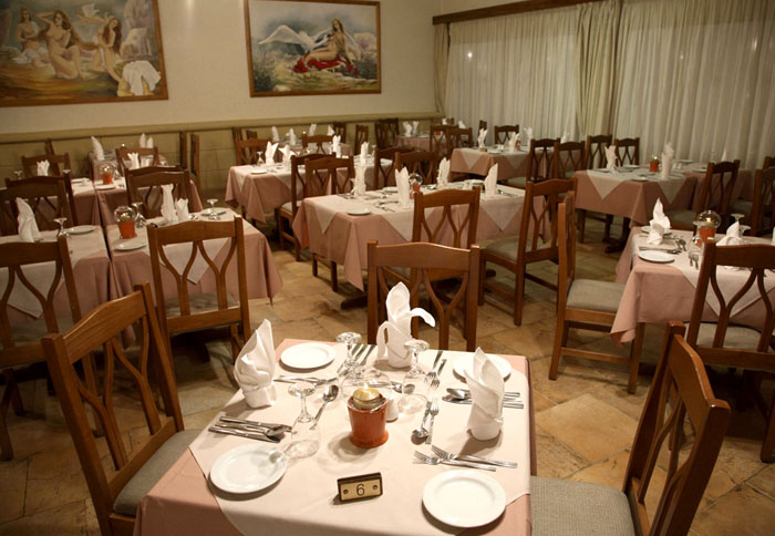 Ресторан отеля Akteon Holiday Village 4* (Актеон Холидей Виладж 4*) Фото отеля Akteon Holiday Village 4* (Актеон Холидей Виладж 4*)