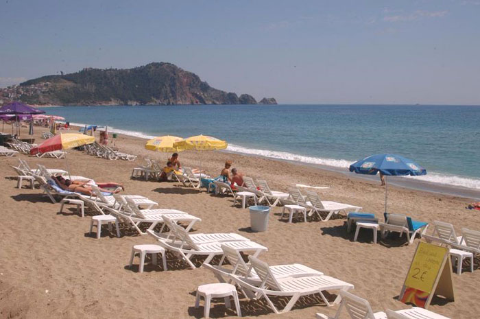 Пляж отеля Gorgulu Kleopatra Beach Hotel 4* (Горгулу Клеопатра Бич Отель 4*) Фото отеля Gorgulu Kleopatra Beach Hotel 4* (Горгулу Клеопатра Бич Отель 4*)