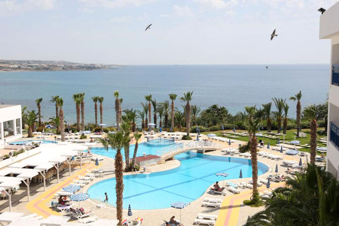 Бассейн отеля Ascos Coral Beach 4* (Аскос Корал Бич 4*) Фото отеля Ascos Coral Beach 4* (Аскос Корал Бич 4*)