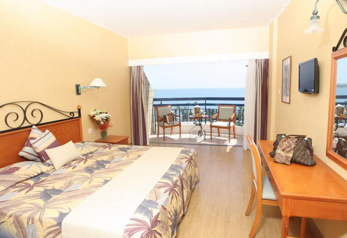 Номер отеля Ascos Coral Beach 4* (Аскос Корал Бич 4*) Фото отеля Ascos Coral Beach 4* (Аскос Корал Бич 4*)