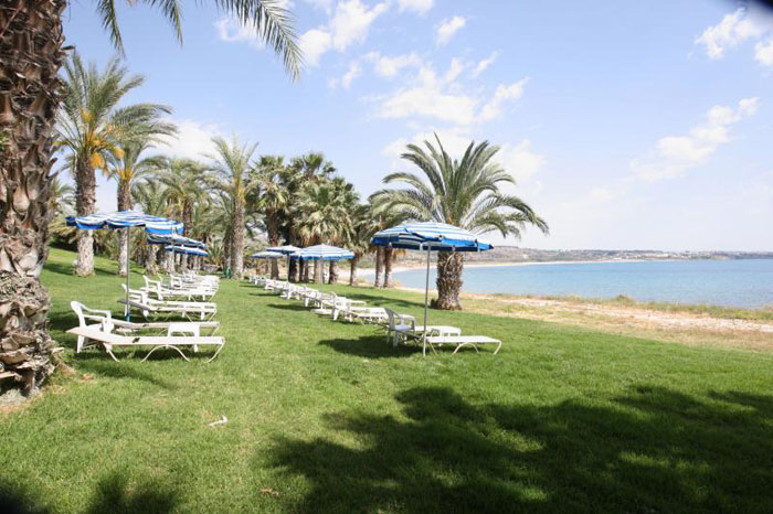 Пляж отеля Ascos Coral Beach 4* (Аскос Корал Бич 4*) Фото отеля Ascos Coral Beach 4* (Аскос Корал Бич 4*)