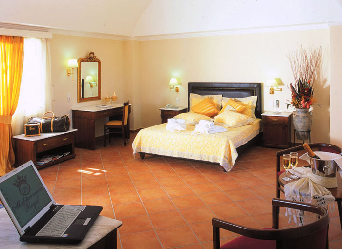 Номер Family Room отеля Mediterranean Beach 4* (Медитерраниан Бич 4*) Фото отеля Mediterranean Beach 4* (Медитерраниан Бич 4*)