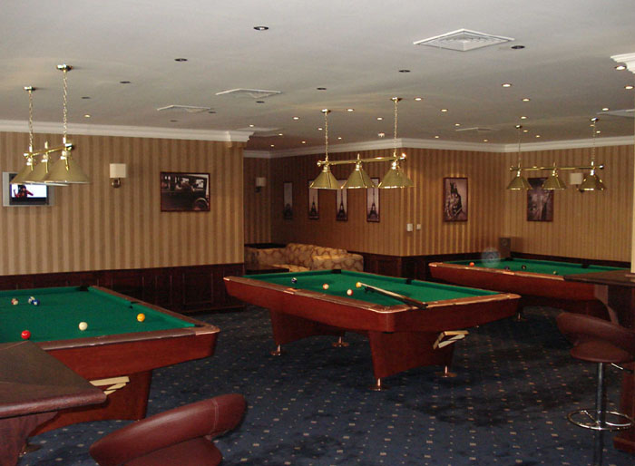Бильярд в отеле Aparthotel Martinez 4* (Апартотель Мартинез 4*) Фото отеля Aparthotel Martinez 4* (Апартотель Мартинез 4*)