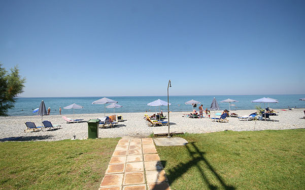 Пляж отеля Castro Beach 4* (Кастро Бич 4*) Фото отеля Castro Beach 4* (Кастро Бич 4*)