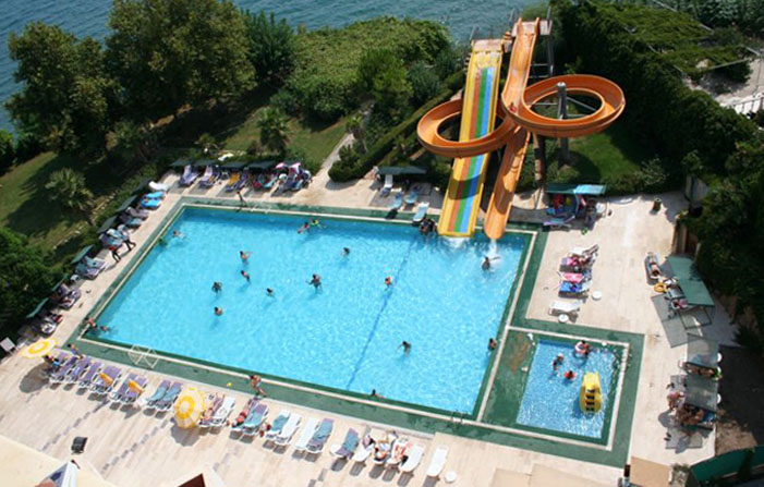 Бассейн отеля Nazar Beach Hotel 4* (Назар Бич Отель 4*) Фото отеля Nazar Beach Hotel 4* (Назар Бич Отель 4*)