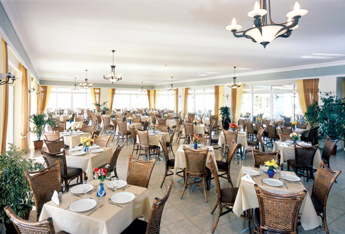 Ресторан отеля Gaia Royal 4* (Гая Роял 4*) Фото отеля Gaia Royal 4* (Гая Роял 4*)